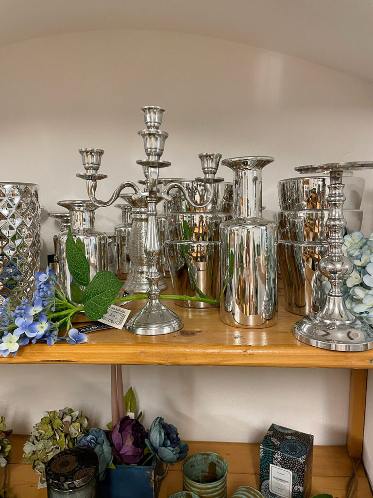 butik - Květinářství Z vršku - Drobné i luxusní dekorace, prosecco a další vychytané radosti z vršku.